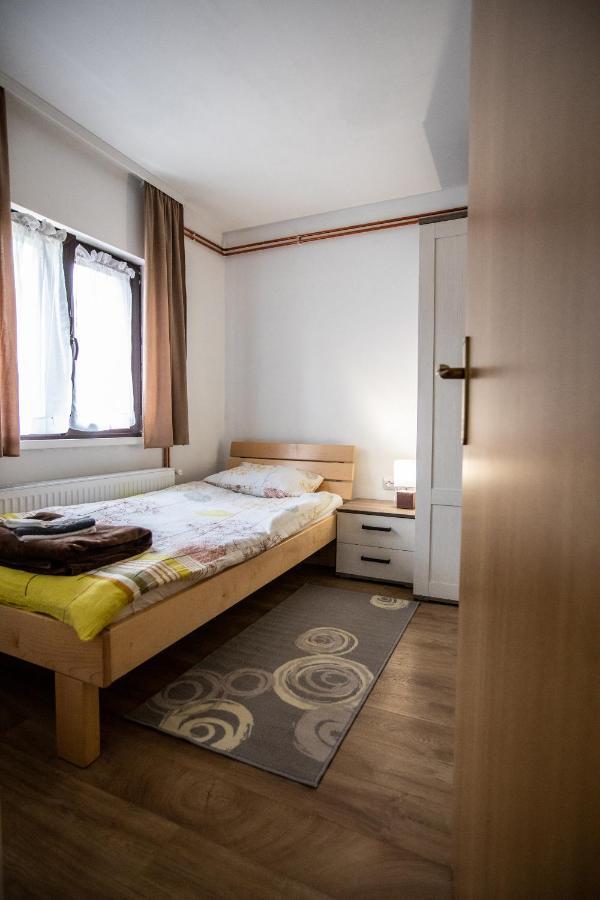 Apartmani Lara Modrus-Kuca Za Odmor ภายนอก รูปภาพ